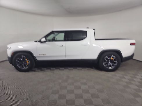 Used 2022 Rivian R1T Adventure image 2