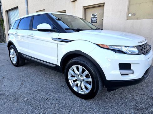 Used 2015 Land Rover Range Rover Evoque Pure image 8