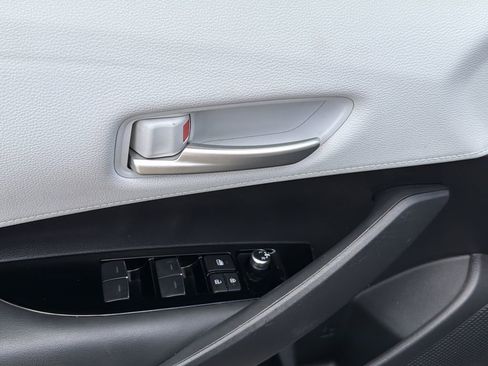 Used 2019 Toyota Corolla SE FWD image 15