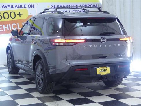 Used 2023 Nissan Pathfinder SV w/ SV Premium Package AWD/4WD image 6