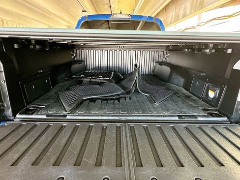 Used 2018 Toyota Tacoma TRD Sport w/ Technology Package AWD/4WD image 24
