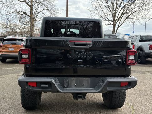 Used 2021 Jeep Gladiator Sport image 6