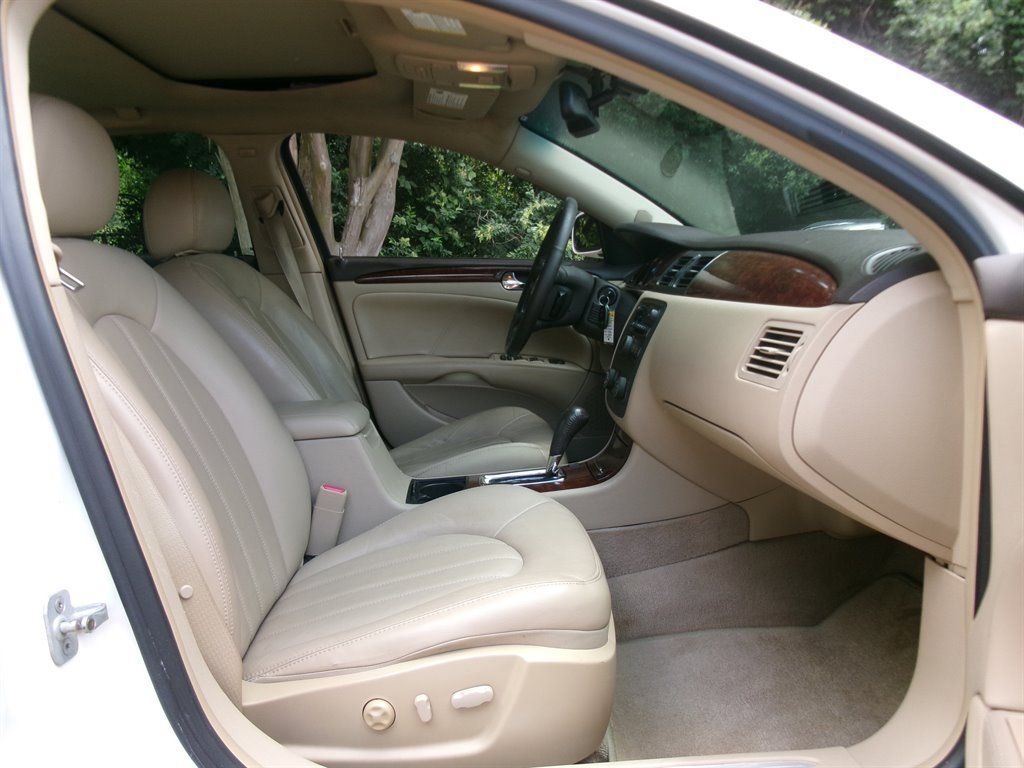 Used 2007 Buick Lucerne CXL w/ Luxury Package FWD image 16