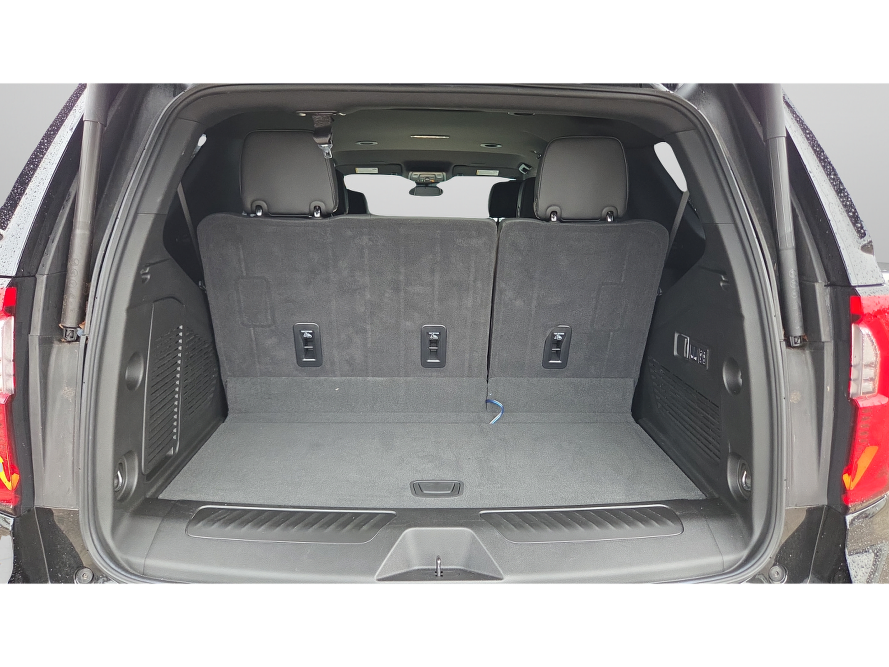 Used 2025 GMC Yukon Elevation AWD/4WD image 14