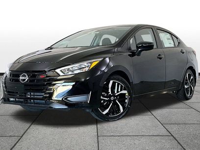 New 2025 Nissan Versa SR w/ Trunk Package