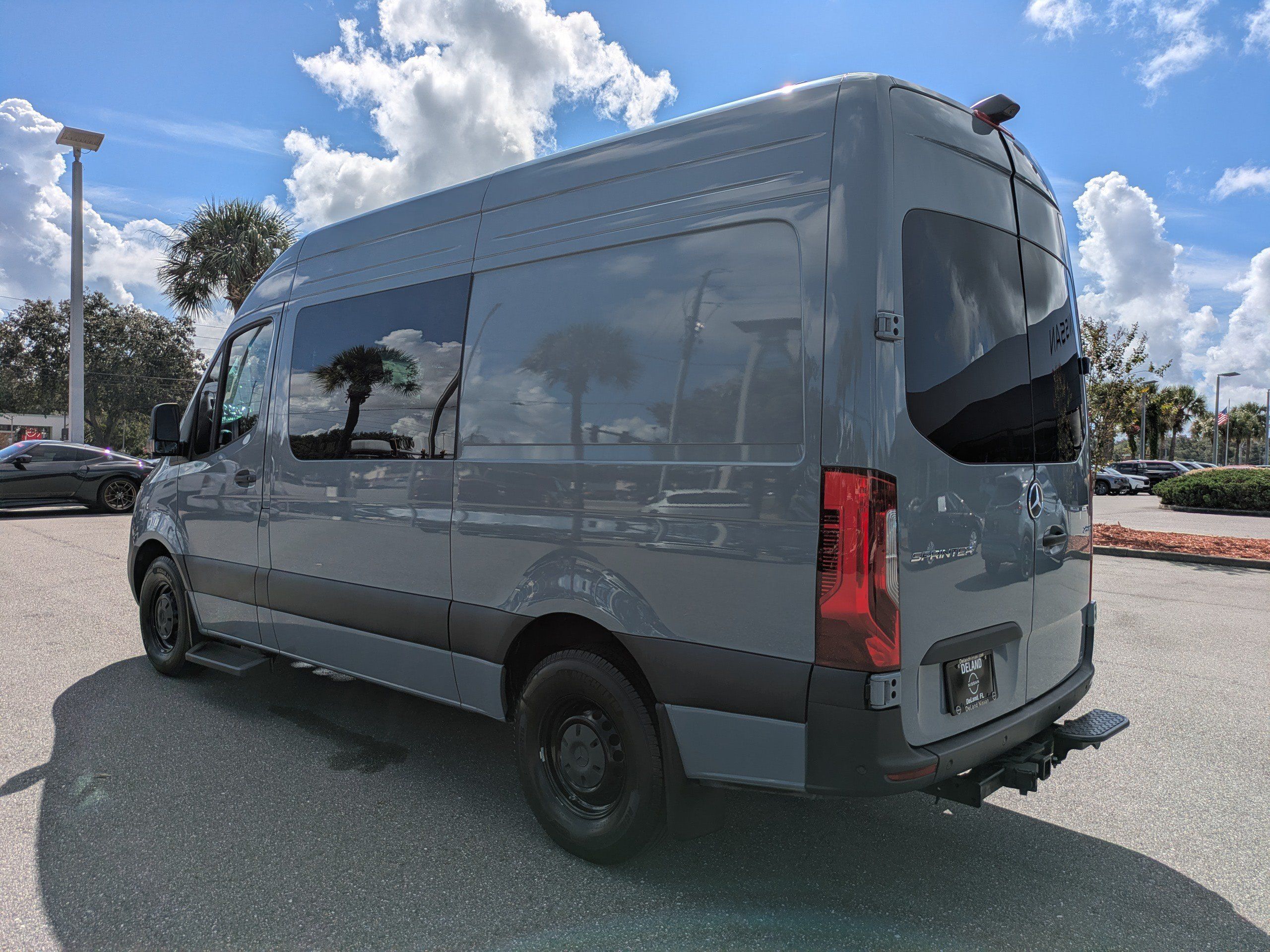 Used 2024 Mercedes-Benz Sprinter 2500 image 6