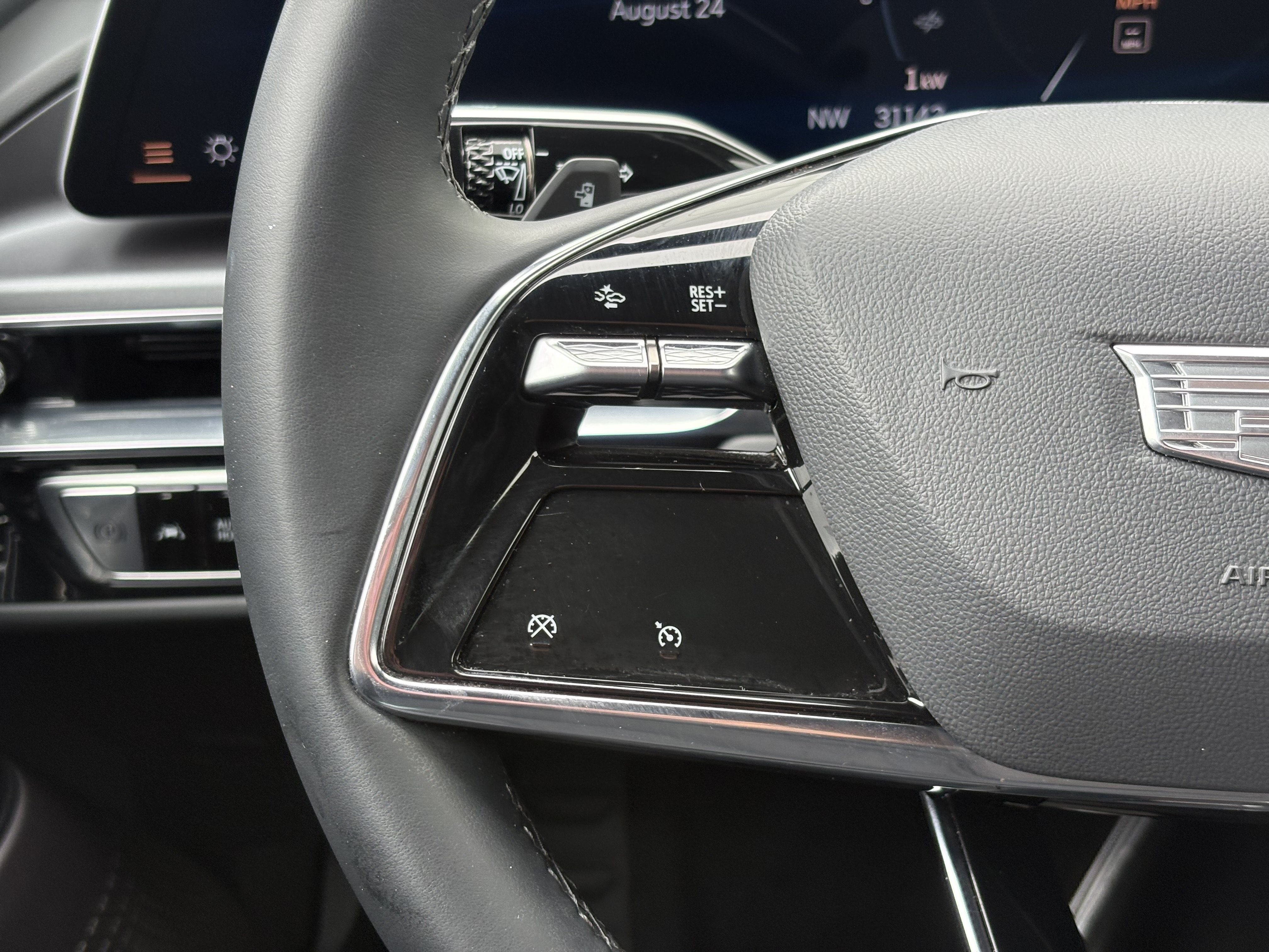 Certified 2024 Cadillac Lyriq Tech AWD/4WD image 17