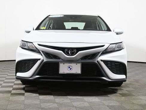 Used 2024 Toyota Camry SE w/ Cold Weather Package AWD/4WD image 10