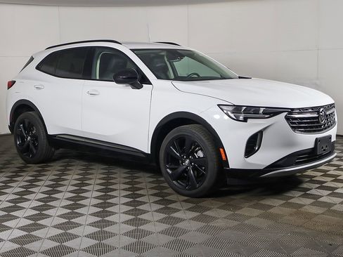 Used 2022 Buick Envision Essence w/ Sport Touring Package image 2