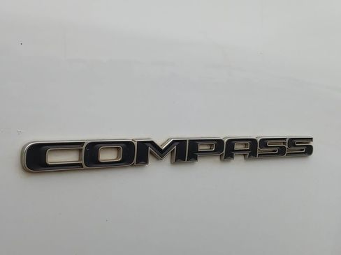 Used 2022 Jeep Compass Latitude w/ Sun and Sound Group AWD/4WD image 33