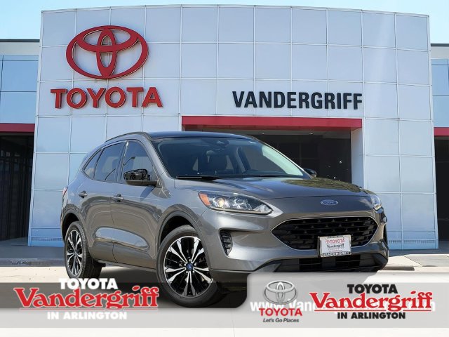 Used 2022 Ford Escape SE w/ SE Sport Appearance Package AWD/4WD image 1