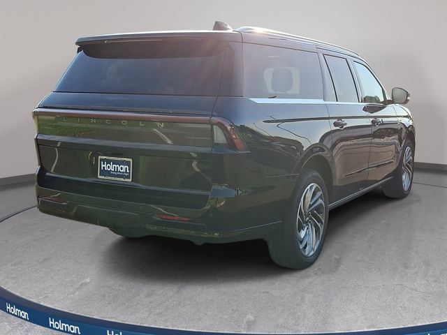 New 2026 Lincoln Navigator L Reserve AWD/4WD image 4
