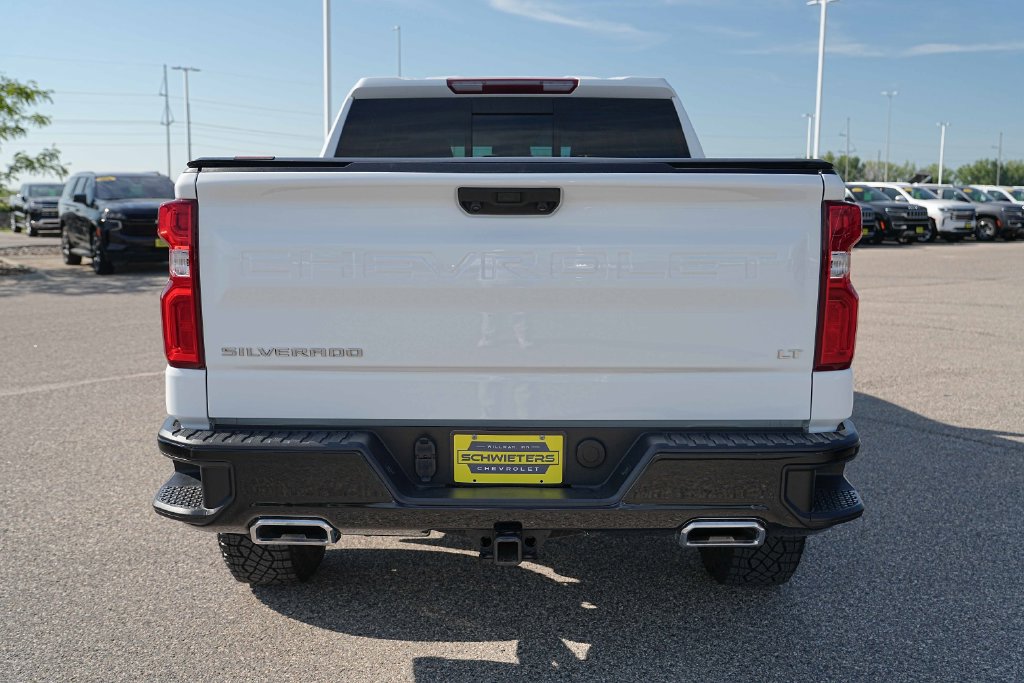 Used 2025 Chevrolet Silverado 1500 LT Trail Boss w/ Convenience Package II AWD/4WD image 8