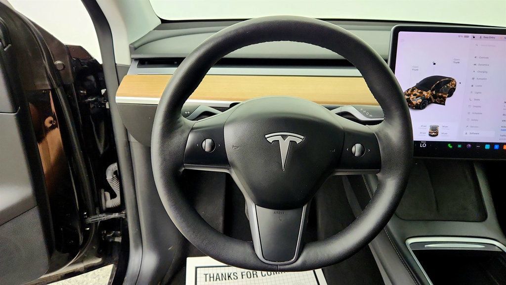Used 2022 Tesla Model Y Long Range AWD/4WD image 13