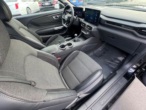 Used 2024 Ford Mustang GT w/ GT Performance Package image 13