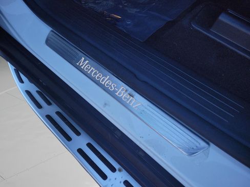 Certified 2025 Mercedes-Benz GLS 580 4MATIC image 35