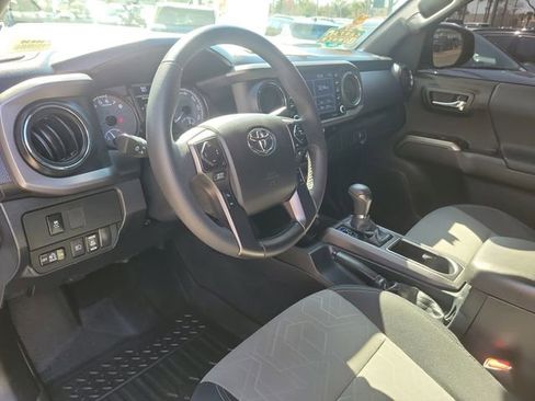 Used 2022 Toyota Tacoma SR image 15