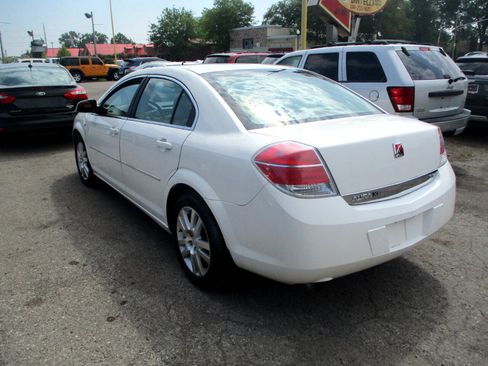 Used 2008 Saturn Aura XE w/ Premium Trim Package image 4