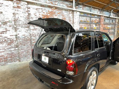 Used 2008 Chevrolet TrailBlazer SS w/ Sun And Sound Package AWD/4WD image 94