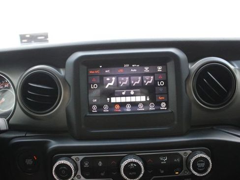 Used 2019 Jeep Wrangler Unlimited Sport S AWD/4WD image 15