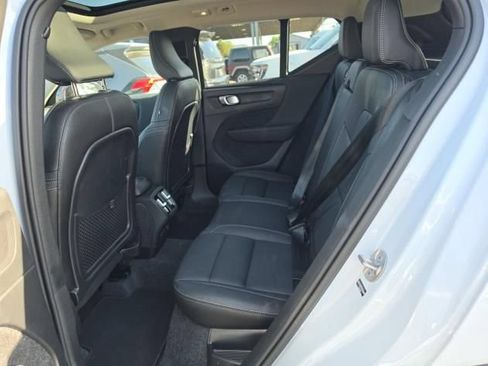 Used 2026 Volvo XC40 B5 Plus AWD/4WD image 7