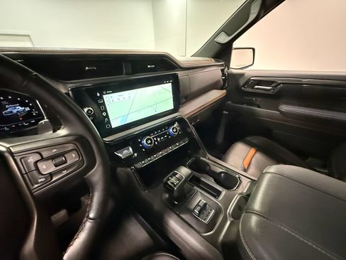 Used 2025 GMC Sierra 1500 AT4 w/ AT4 Preferred Package AWD/4WD image 80