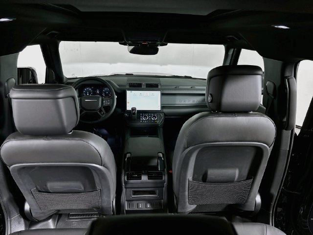 New 2026 Land Rover Defender 110 X-Dynamic SE AWD/4WD image 23
