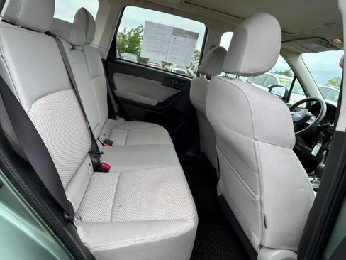 Used 2015 Subaru Forester 2.5i Premium w/ All-Weather Package AWD/4WD image 14