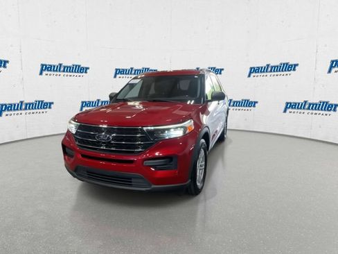 Certified 2020 Ford Explorer XLT w/ Comfort Package AWD/4WD image 4
