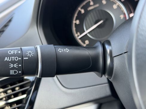 Used 2020 Acura RDX FWD image 25