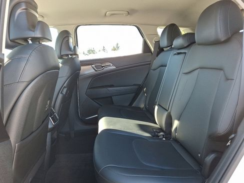 Used 2023 Kia Sportage EX FWD image 10