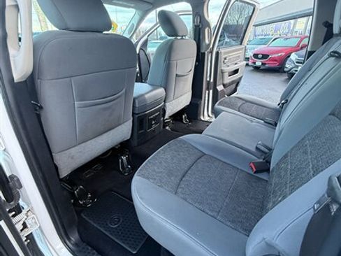 Used 2014 RAM 1500 Big Horn image 27