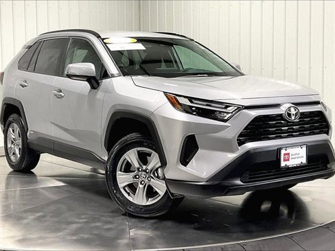 Certified 2025 Toyota RAV4 XLE image 3