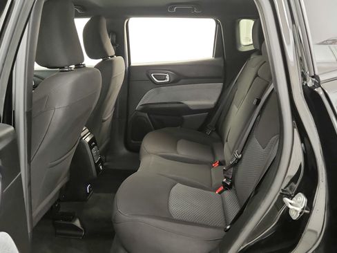 Used 2024 Jeep Compass Sport AWD/4WD image 19
