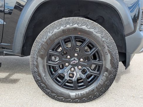 Used 2023 Chevrolet Colorado Trail Boss w/ Advanced Trailering Package image 11