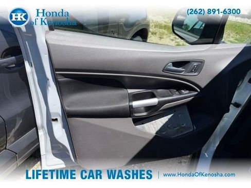 Used 2021 Ford Transit Connect XLT FWD image 6
