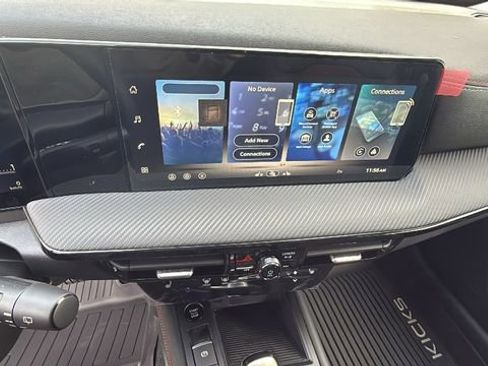 New 2026 Nissan Kicks SR w/ Cold Weather Package image 15