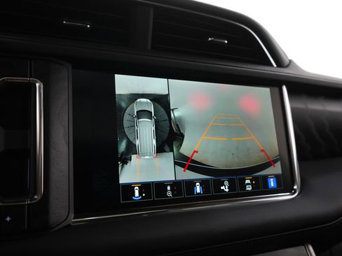 Used 2024 GMC Yukon XL Denali w/ Max Trailering Package AWD/4WD image 31