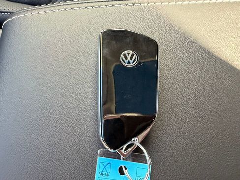 New 2026 Volkswagen Atlas SE image 28