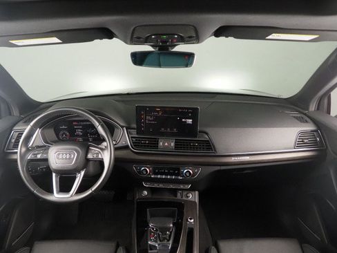 Used 2023 Audi Q5 2.0T Premium Plus Sportback w/ Premium Plus Package AWD/4WD image 3