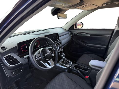 Used 2026 Kia Seltos LX FWD image 9