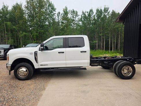 Used 2024 Ford F350 XL w/ XL Chrome Package AWD/4WD image 3