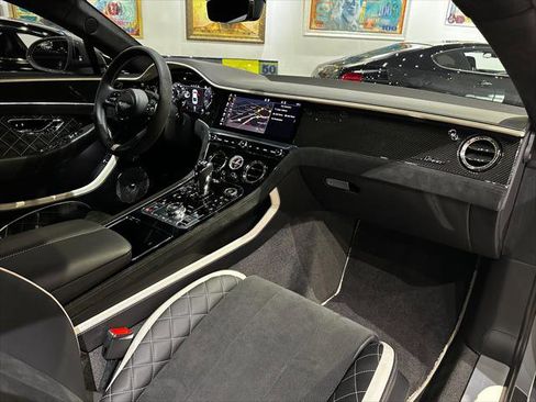 Used 2022 Bentley Continental GT Speed image 15