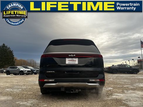 Used 2024 Kia Carnival SX image 11