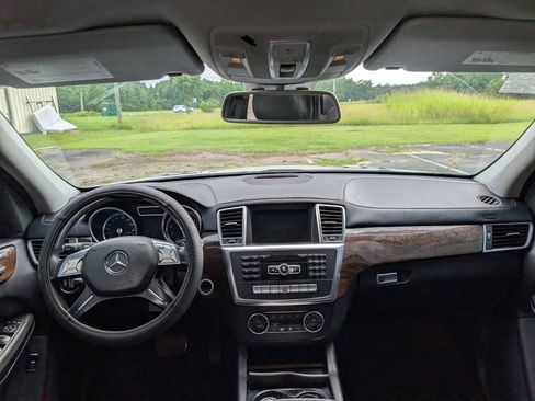 Used 2014 Mercedes-Benz GL 450 4MATIC image 33