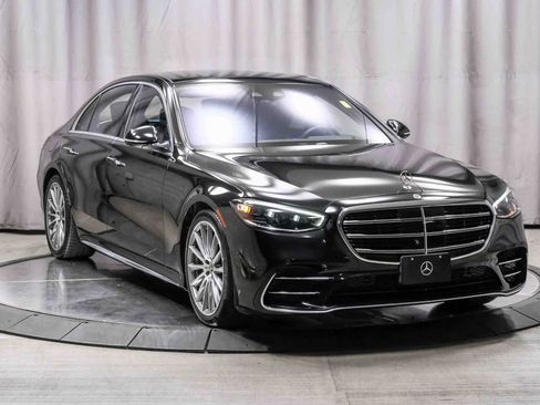 Certified 2022 Mercedes-Benz S 580 4MATIC Sedan w/ AMG Line Package image 5