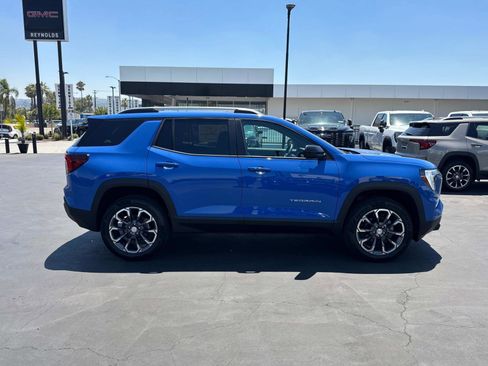 New 2026 GMC Terrain Elevation w/ Elevation Premium Package image 4