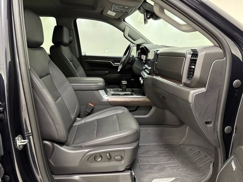 Used 2023 GMC Sierra 1500 SLT w/ SLT Premium Package AWD/4WD image 34