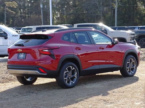 New 2026 Chevrolet Trax LT w/ LT Convenience Package image 3