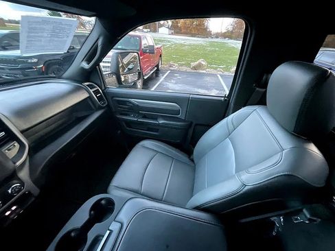Used 2024 RAM 3500 Tradesman w/ Chrome Appearance Group image 31